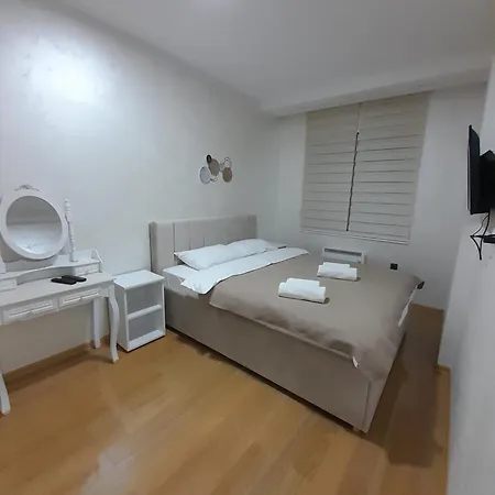 Apartment Vukadin Iv 61 *